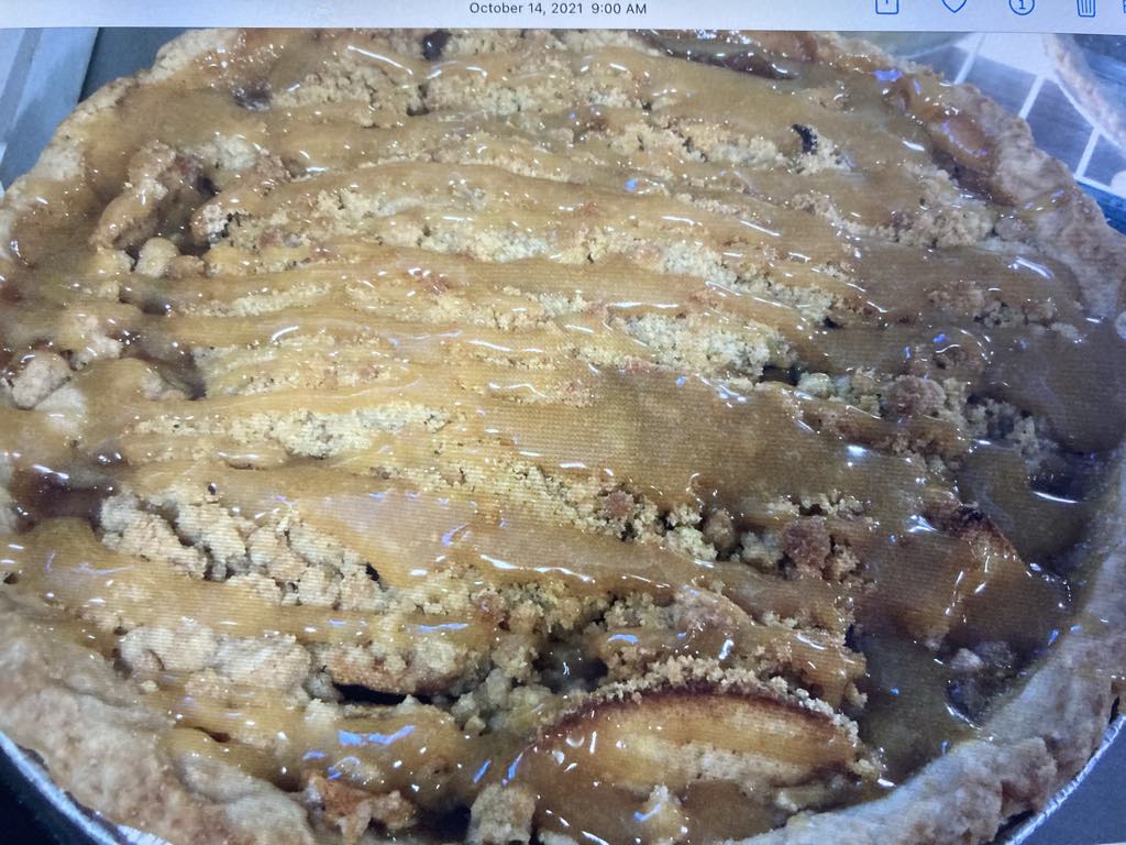 Seasonal Caramel Apple Pie